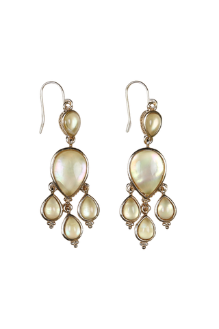 Versailles Earrings Pearl