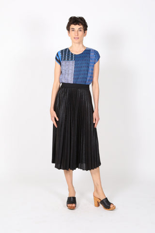 Champagne Pleat Skirt Black