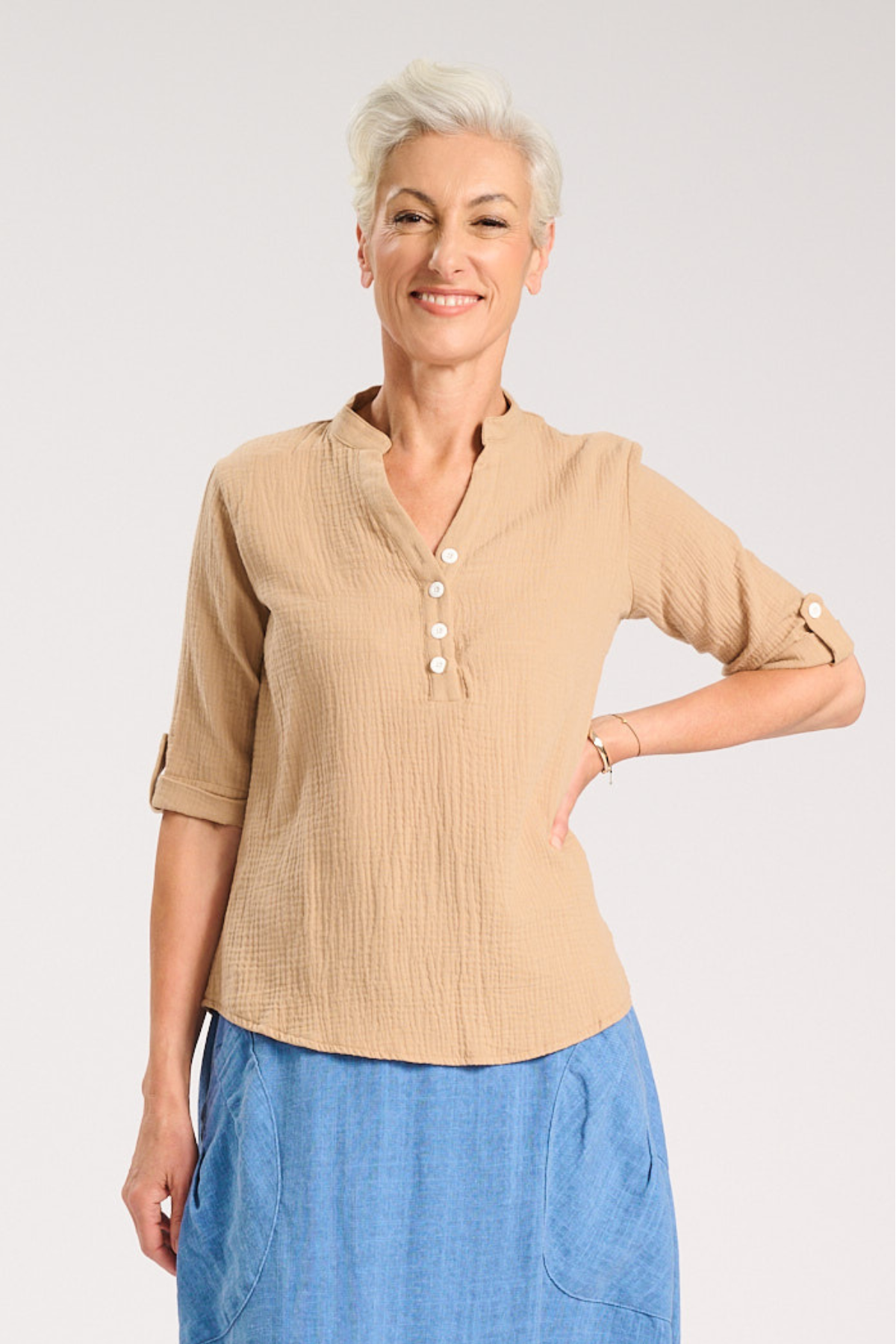 Lucie Shirt Beige in French Weave Cotton