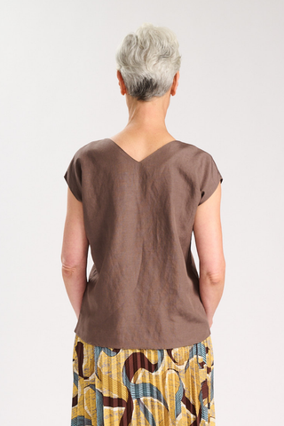 Amelie Two-Way Tee Mushroom in Linen/Rayon