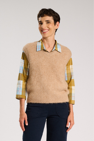 Aspen V-Neck Vest Beige in Alpaca