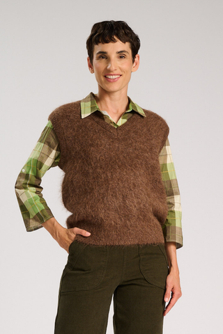 Aspen V-Neck Vest Chocolate in Alpaca