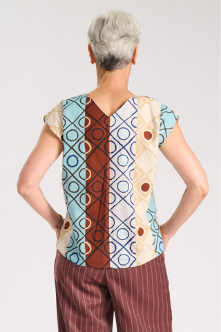 Atlas Two-Way Tee Stone in Cotton