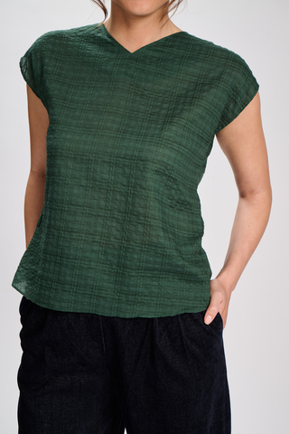 Brisa Two-way Tee Green in Seersucker