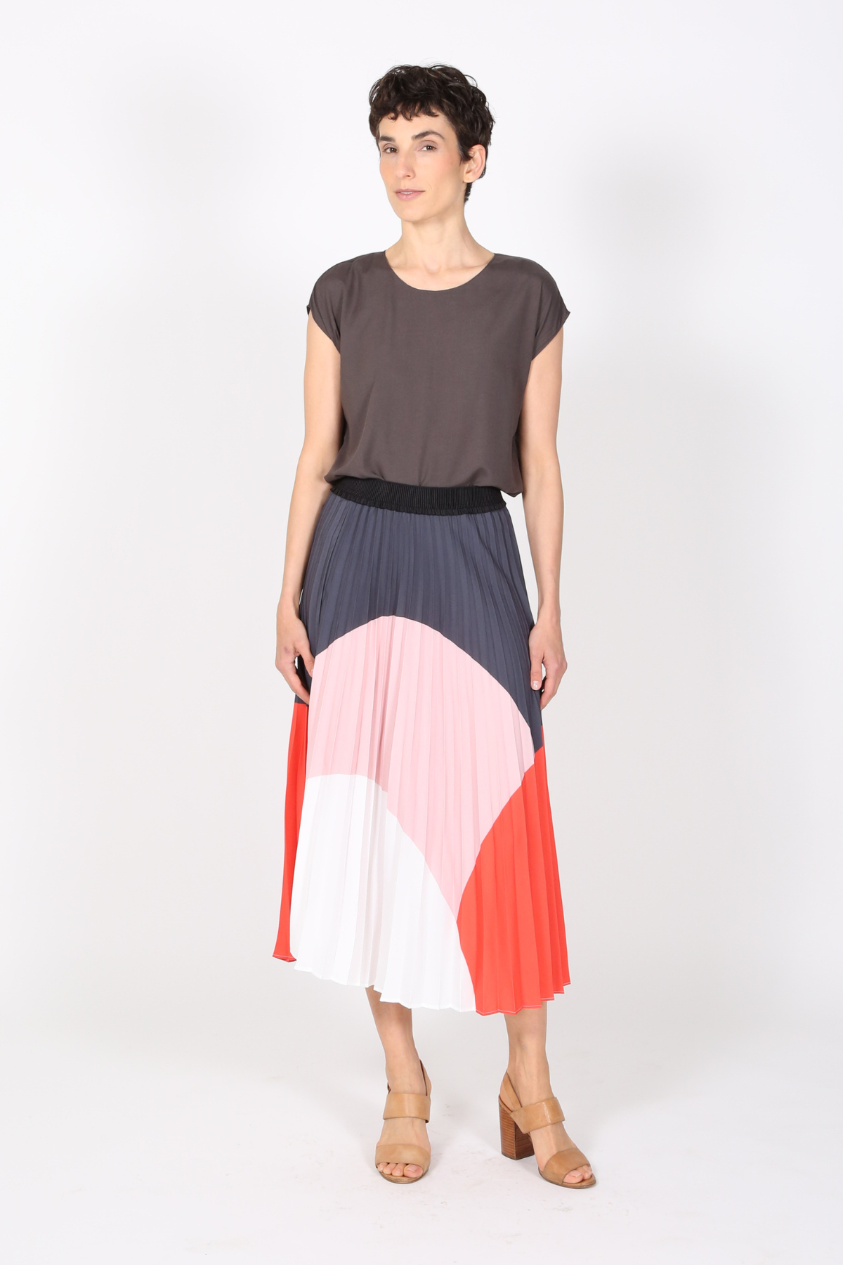 Dorothy Pleat Skirt Pink