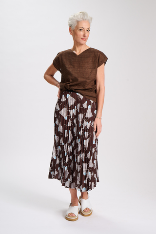Henley Pleated Skirt Chocolate
