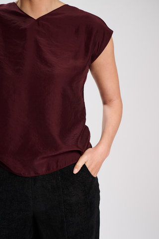 Joelle Two-way Tee Mulberry in Tencel & Viscose