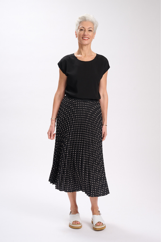 Poppy Pleated Skirt Black in Polyester