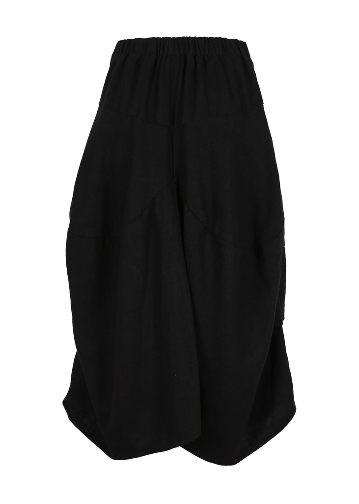 Olga de Polga Milwaukee Fiesta skirt in Black 100% Slubbed linen. Large patch pockets. Elasticated waistband.  Back