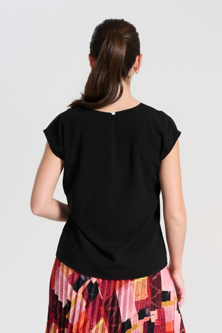 Rhea Tee Black in Tencel