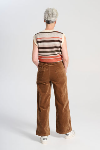 Olga de Polga Peggy Paris Pants Cafe long length. Best selling Olga de Polga pants. Warm brown colour. Elasticated waist, side zip, large front pockets.  Back view on model