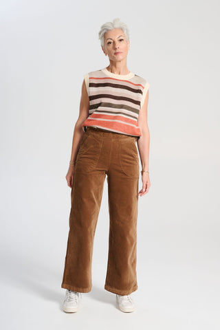 Olga de Polga Peggy Paris Pants Cafe long length. Best selling Olga de Polga pants. Warm brown colour. Elasticated waist, side zip, large front pockets. Front view on model