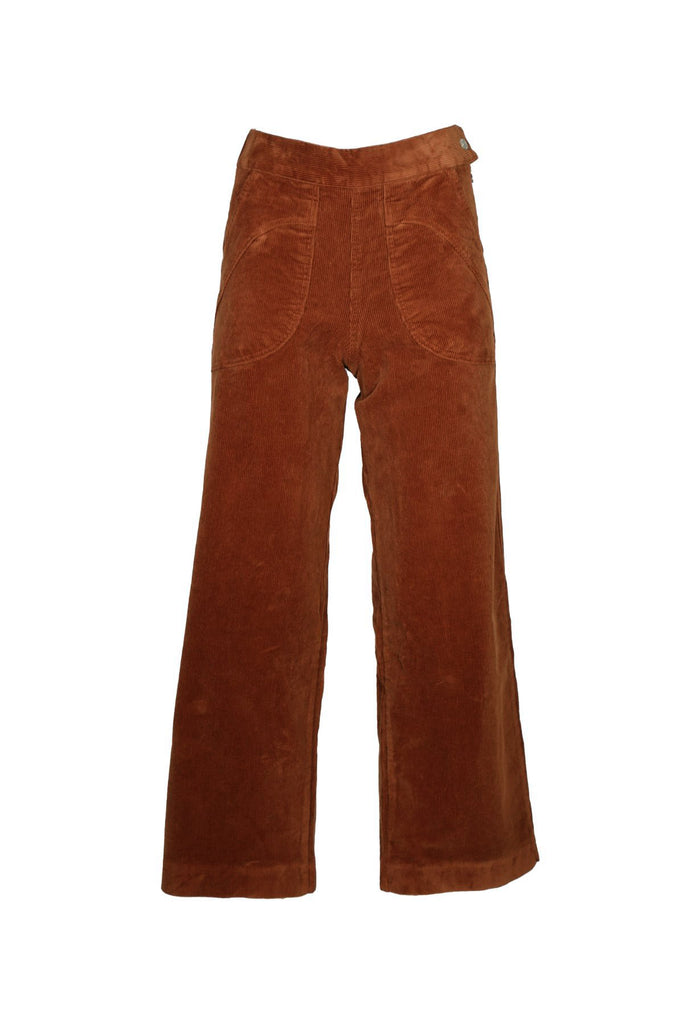 Olga de Polga Peggy Lou pants in Caramel velvet corduroy. Crafted from a luxurious blend of 97% cotton and 3% spandex, our Velvet Corduroy offers the perfect balance of structure and softness.  Cropped length. Front view.