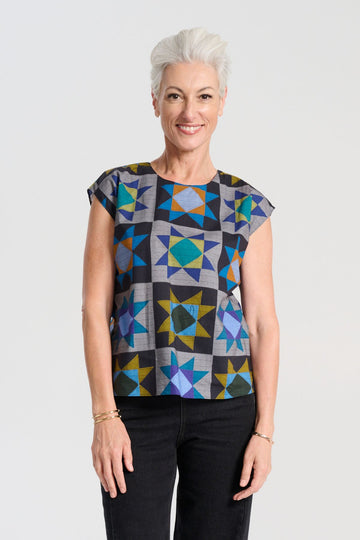 Olga de Polga Veda Tee Night in printed cotton. Front view on model