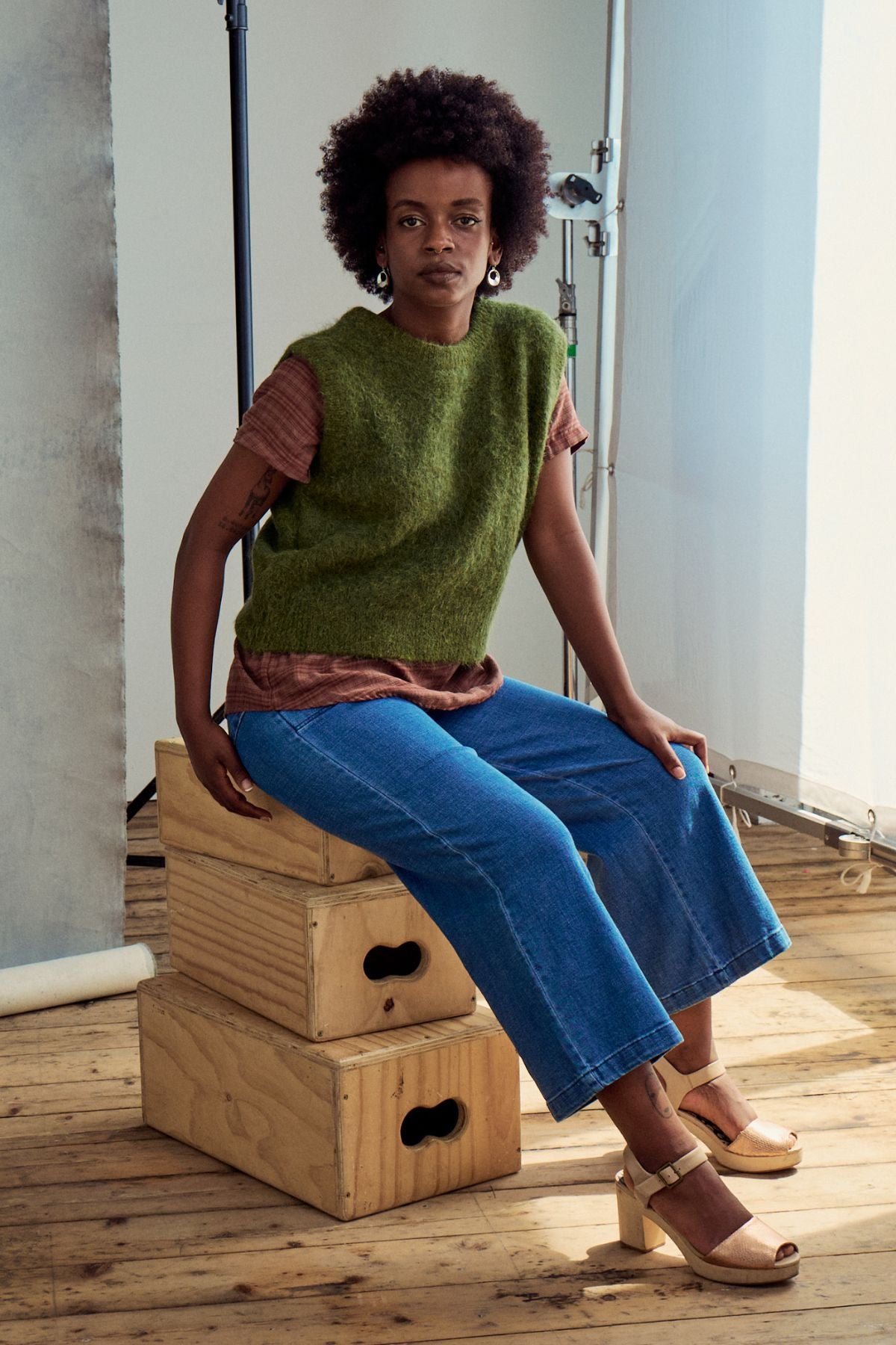 Women's cosy Aspen Knit Vest Moss Green in Alpaca | Olga de Polga