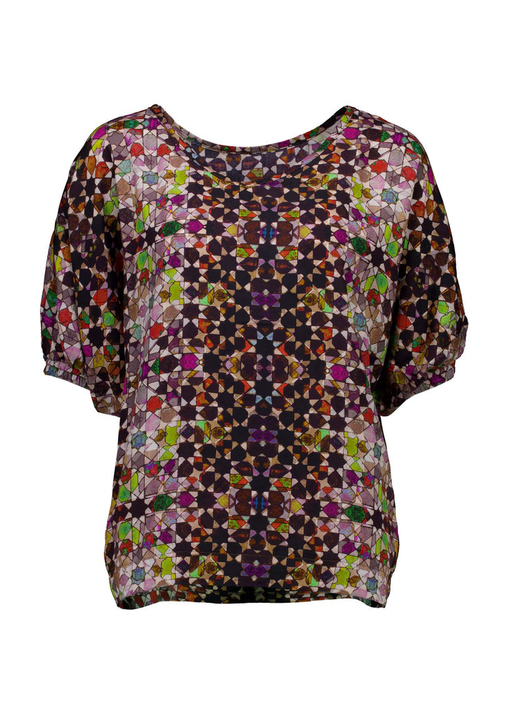 Olga de Polga Grey Kaleidoscope Camisa blouse in fine Tencel fabric. a reversible bat-winged blouse with short sleeves and is great for everyday wear. Front view.