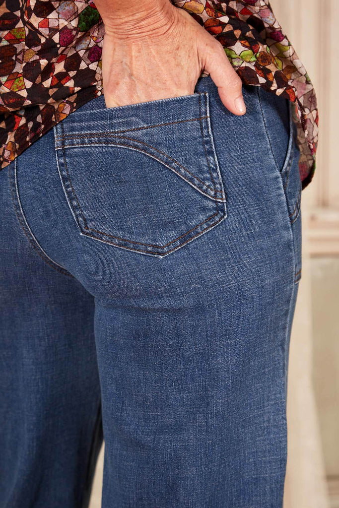 Olga de Polga Peggy Jeans Original Wash. Best selling jeans with a side zip and elasticated waistband.  Back pocket detail