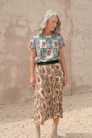 Olga de Polga pleated skirt in our Felix print in chocolate brown and cream colours.  Elasticated waist for comfort. As seen on model
