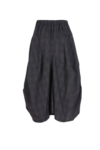 Olga de Polga favourite the Milwaukee skirt in charcoal textured cotton. 100% cotton. Cut in a universally-flattering a-line design, the pockets and subtle gathers on this skirt create a unique shape. back view.