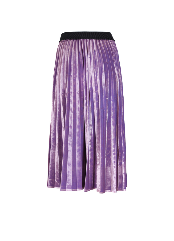 Olga de polga new Mirage pleat skirt in soft velvet. Colour lilac. With a flattering black elastic waistband. Back view