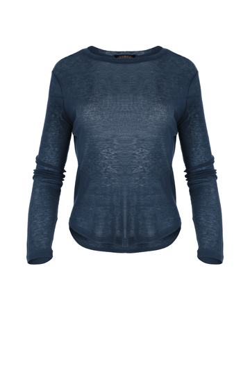 Uma wool thermal top with long sleeves and round neck. Front view. Wool and tencel fabric. Colour Teal.
